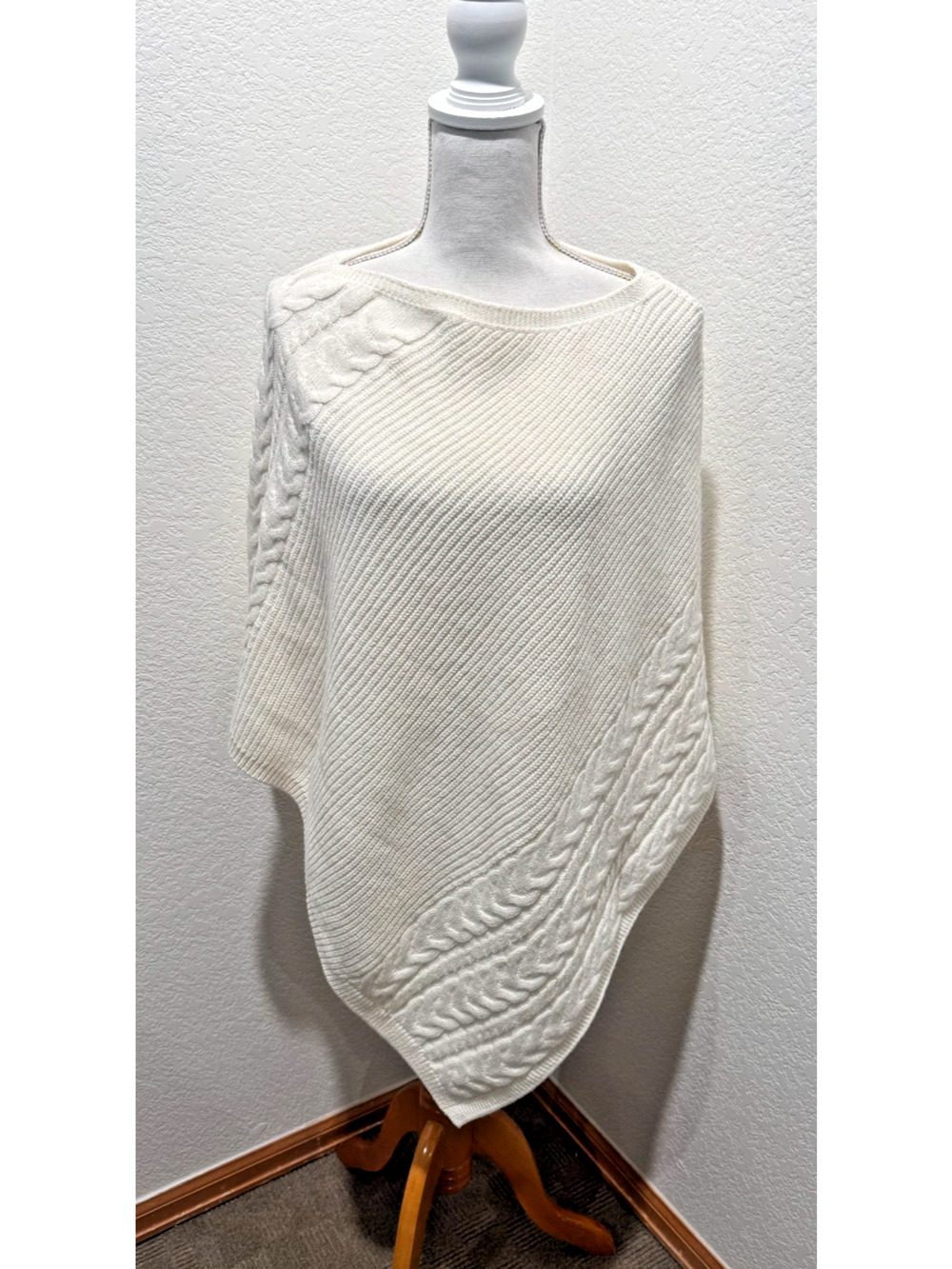 J Jill Cable Knit Sweater Poncho One Size Cream Ivory Shawl Women's